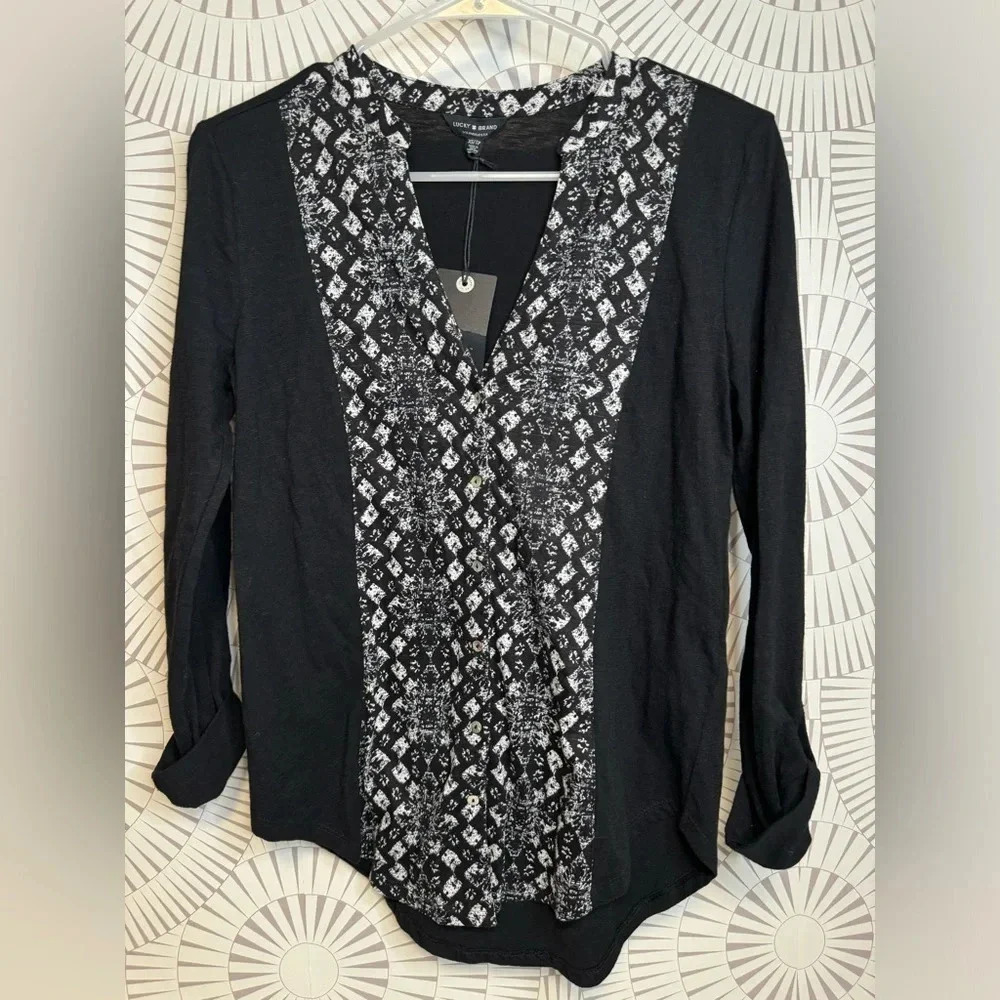 Lucky Brand NWT Women’s‎ button up shirt